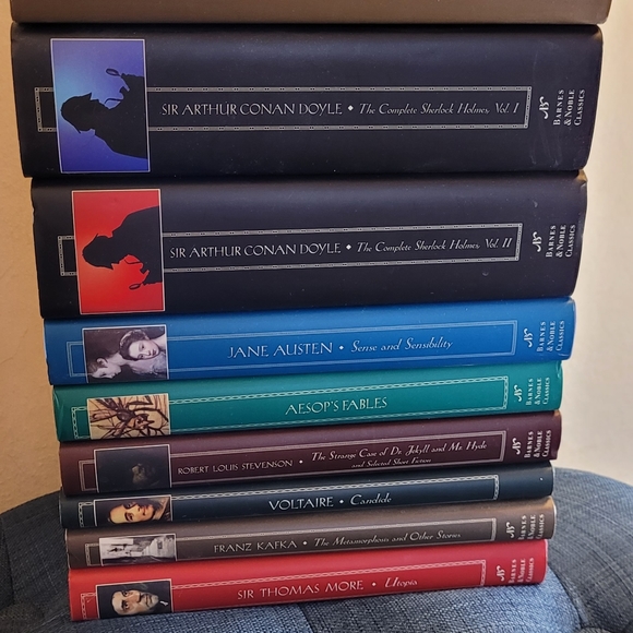 Books - Picture 1 of 8